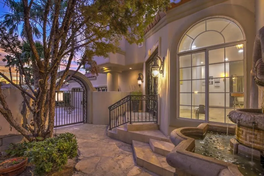 Villa Greens- 5,700Sf Luxury Las Vegas Pool