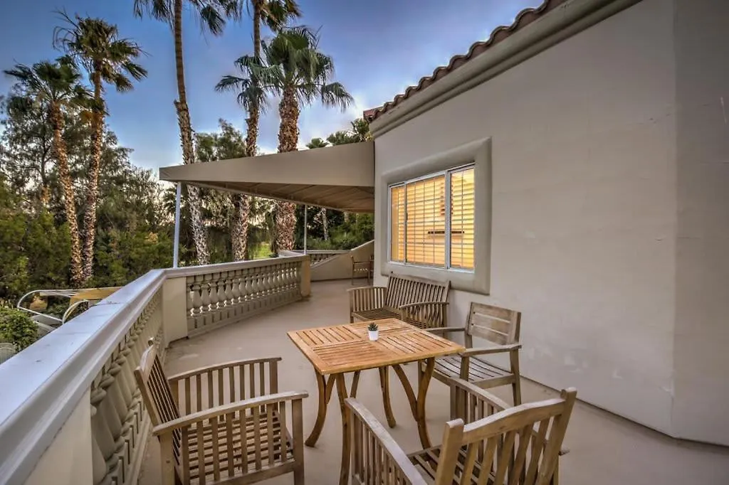 Villa Greens- 5,700Sf Luxury Las Vegas Pool